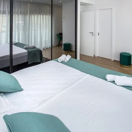 Tesa 2 Apartment