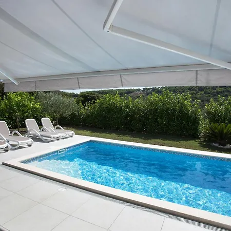 Apartment Tesa 2 Donji Okrug (Ciovo)
